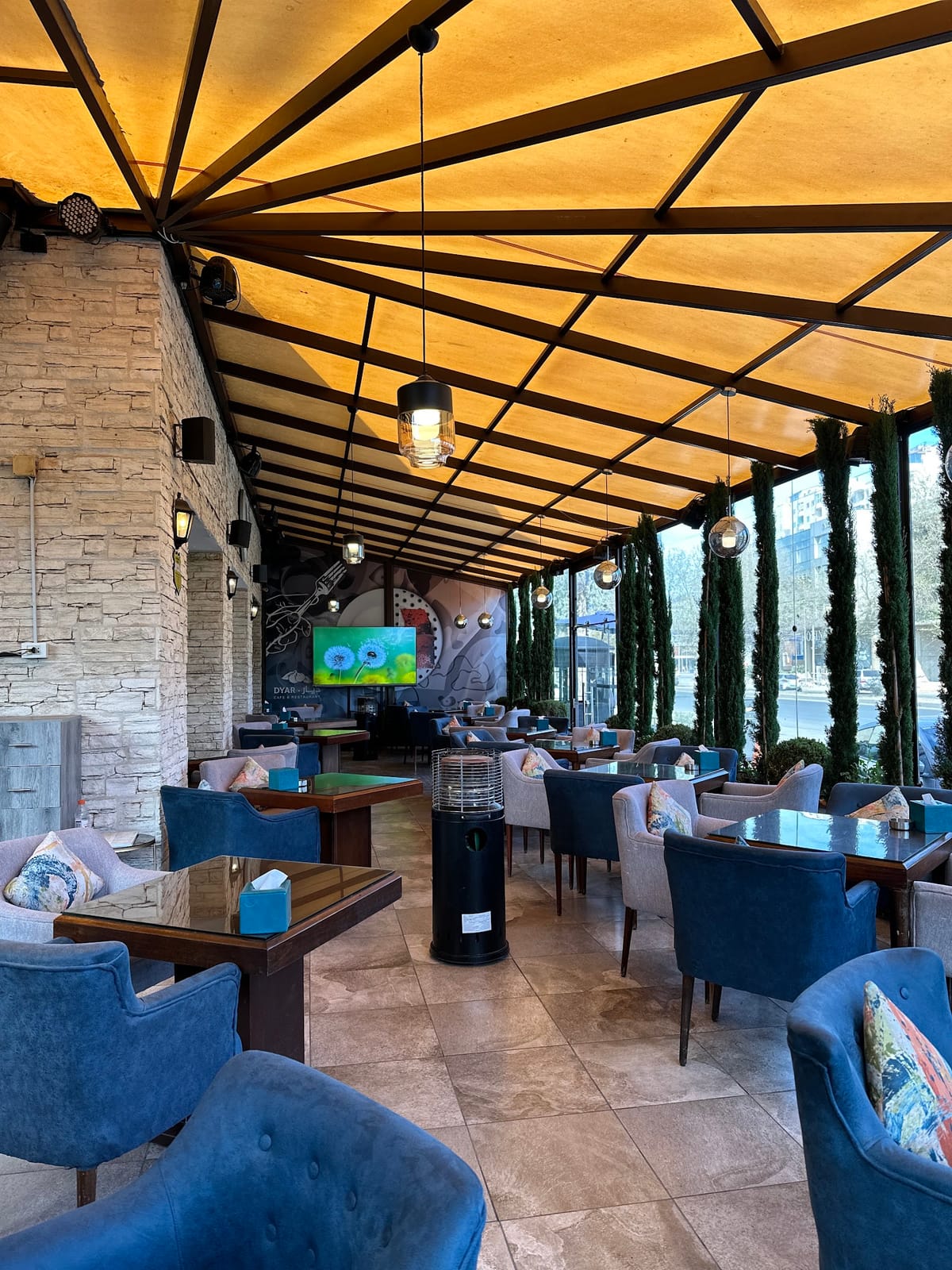 Dyar Cafe & Lounge