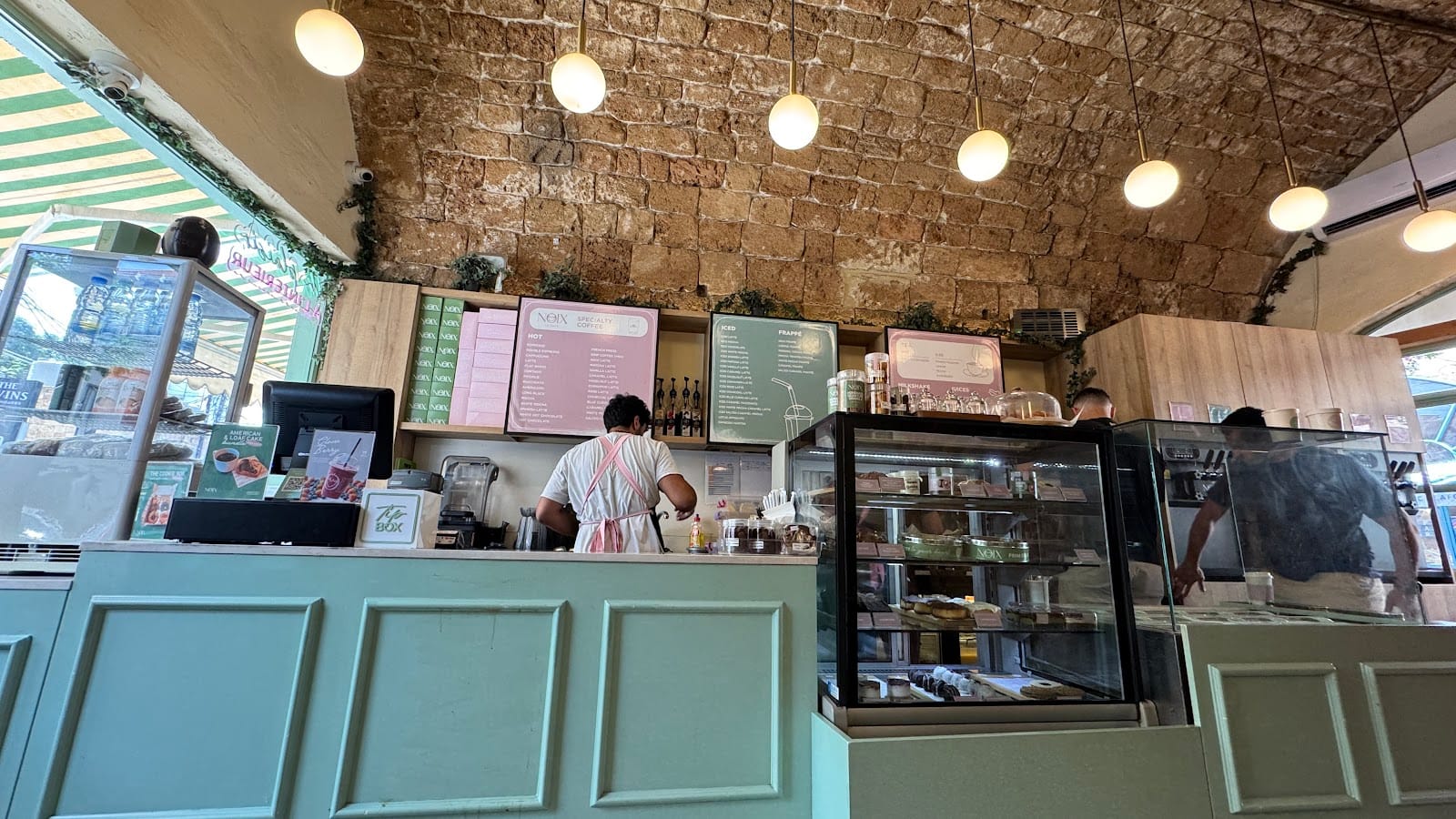 NOIX Le Café