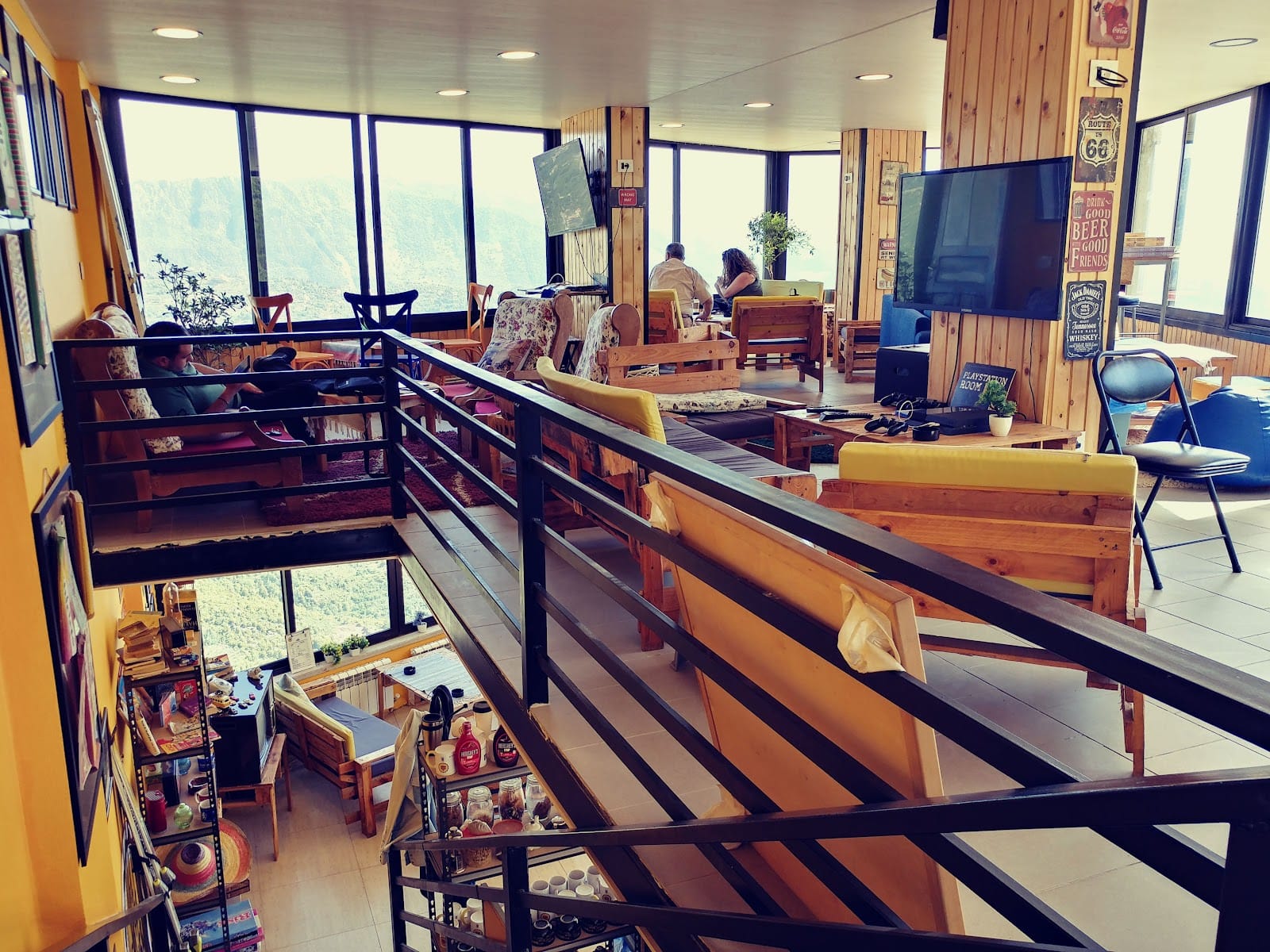 The Coffee House And Lounge