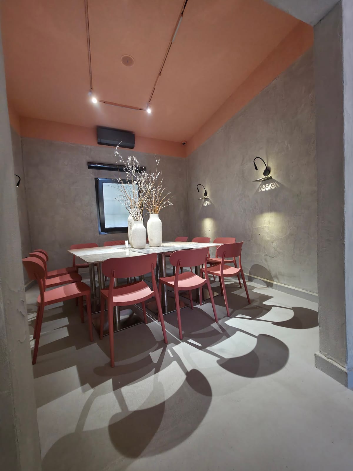 Lilwa Smidi Design & Cafe