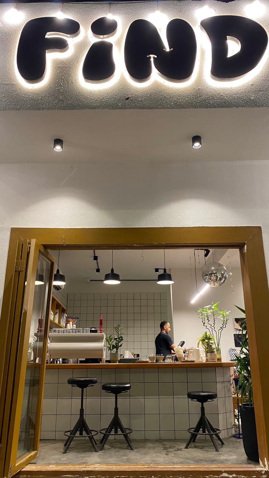 Find cafe