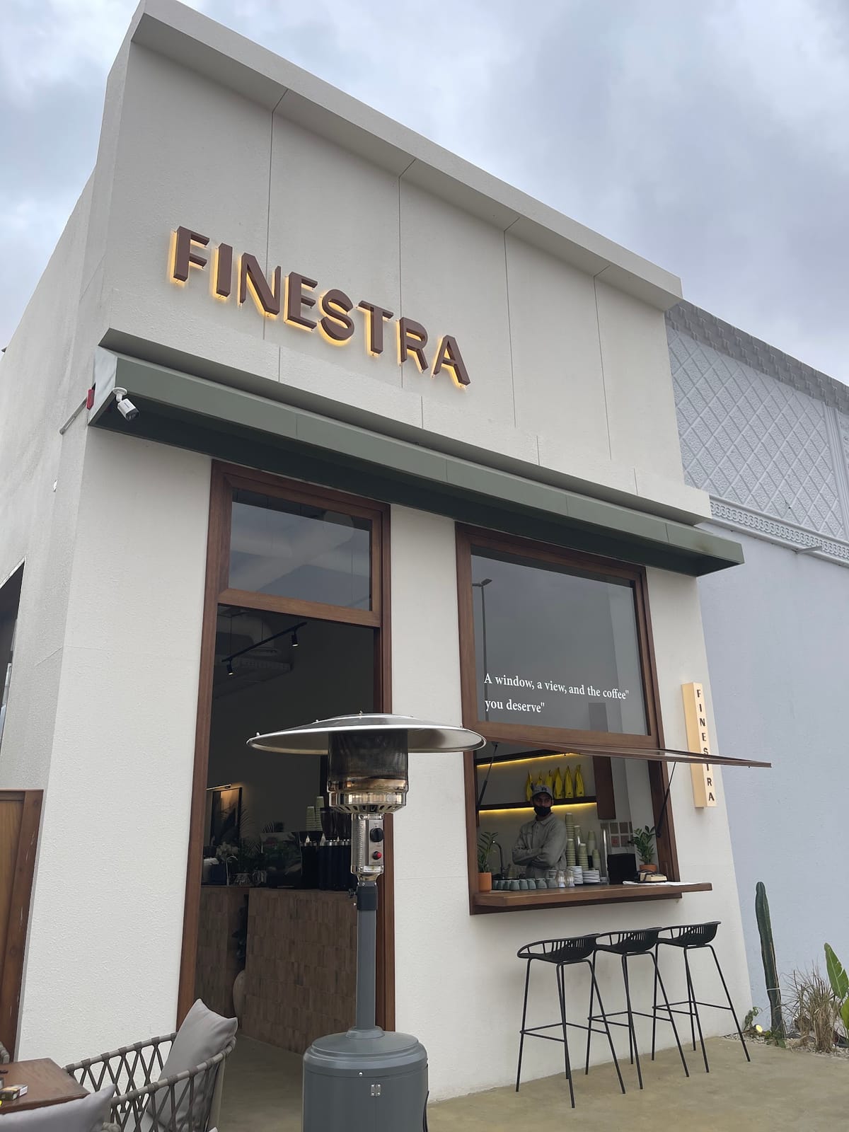 FINESTRA