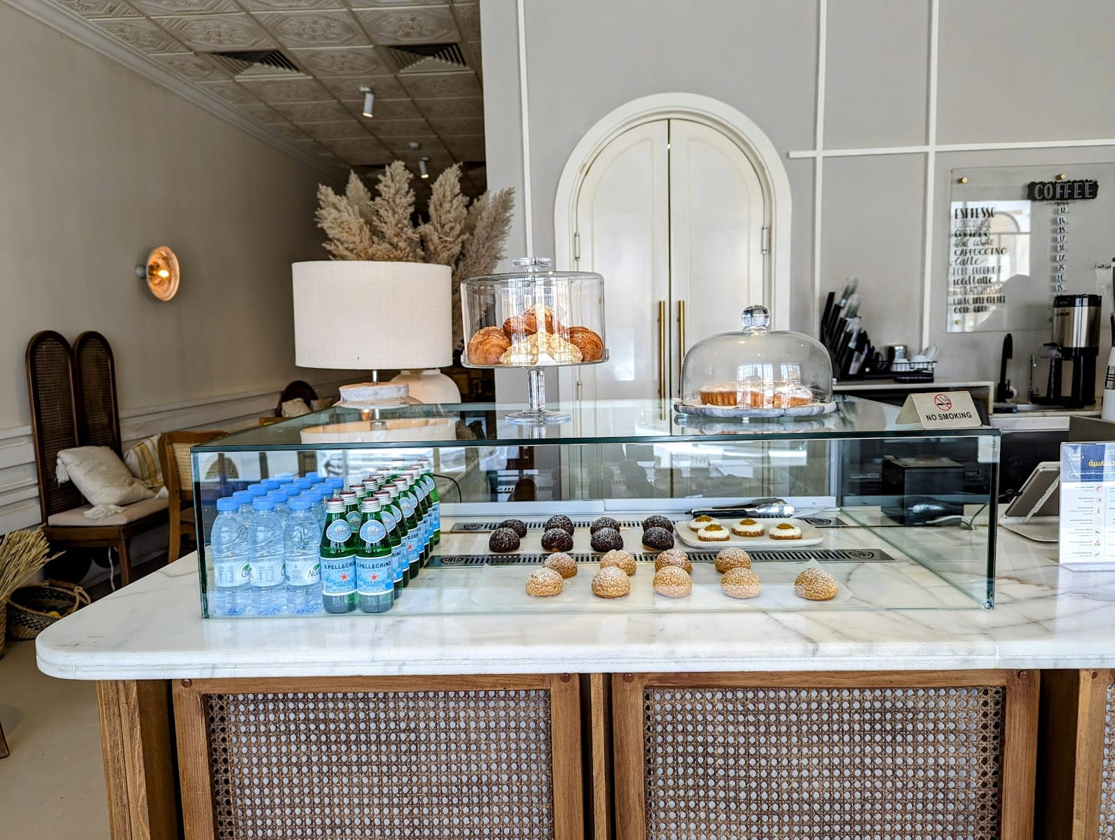 W! Artisan Cafe