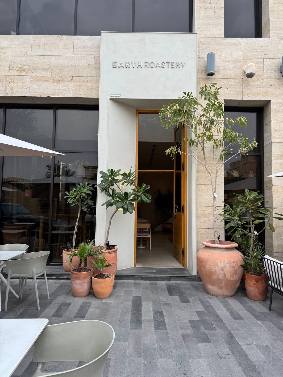 EARTH ROASTERY