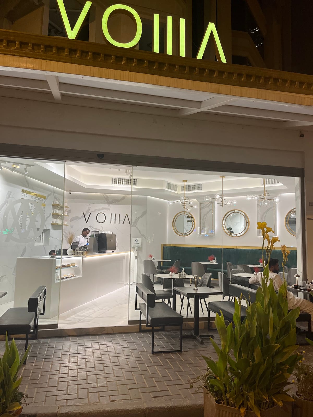 VOMA Cafe