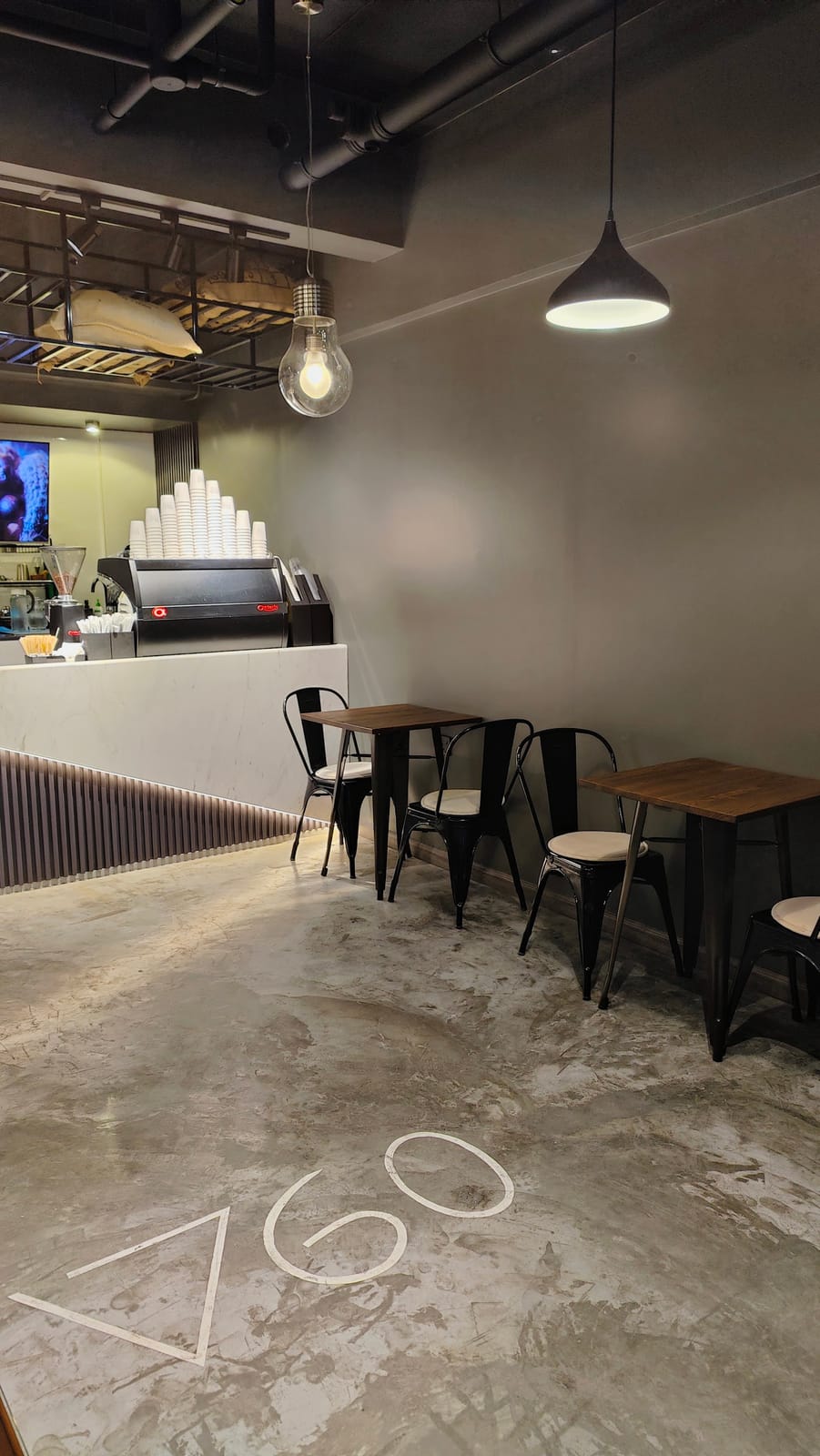 V60 Specialty Coffee - Isa Town