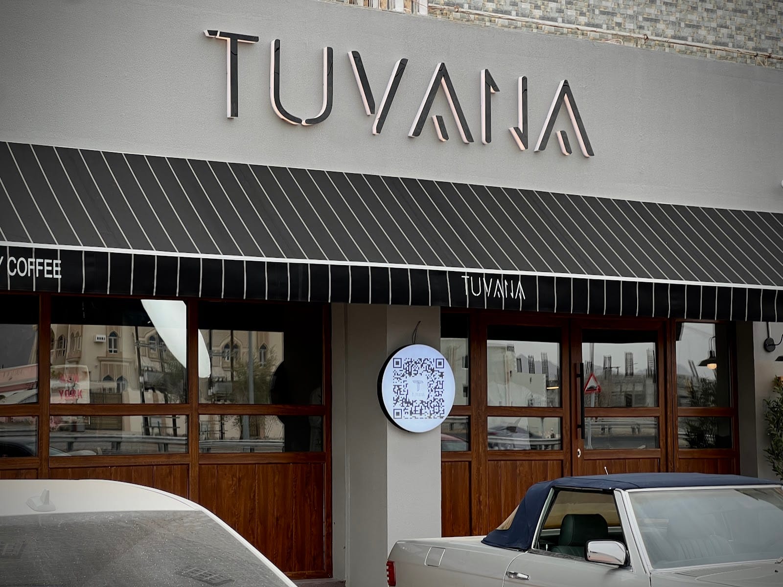 Tuvana cafe