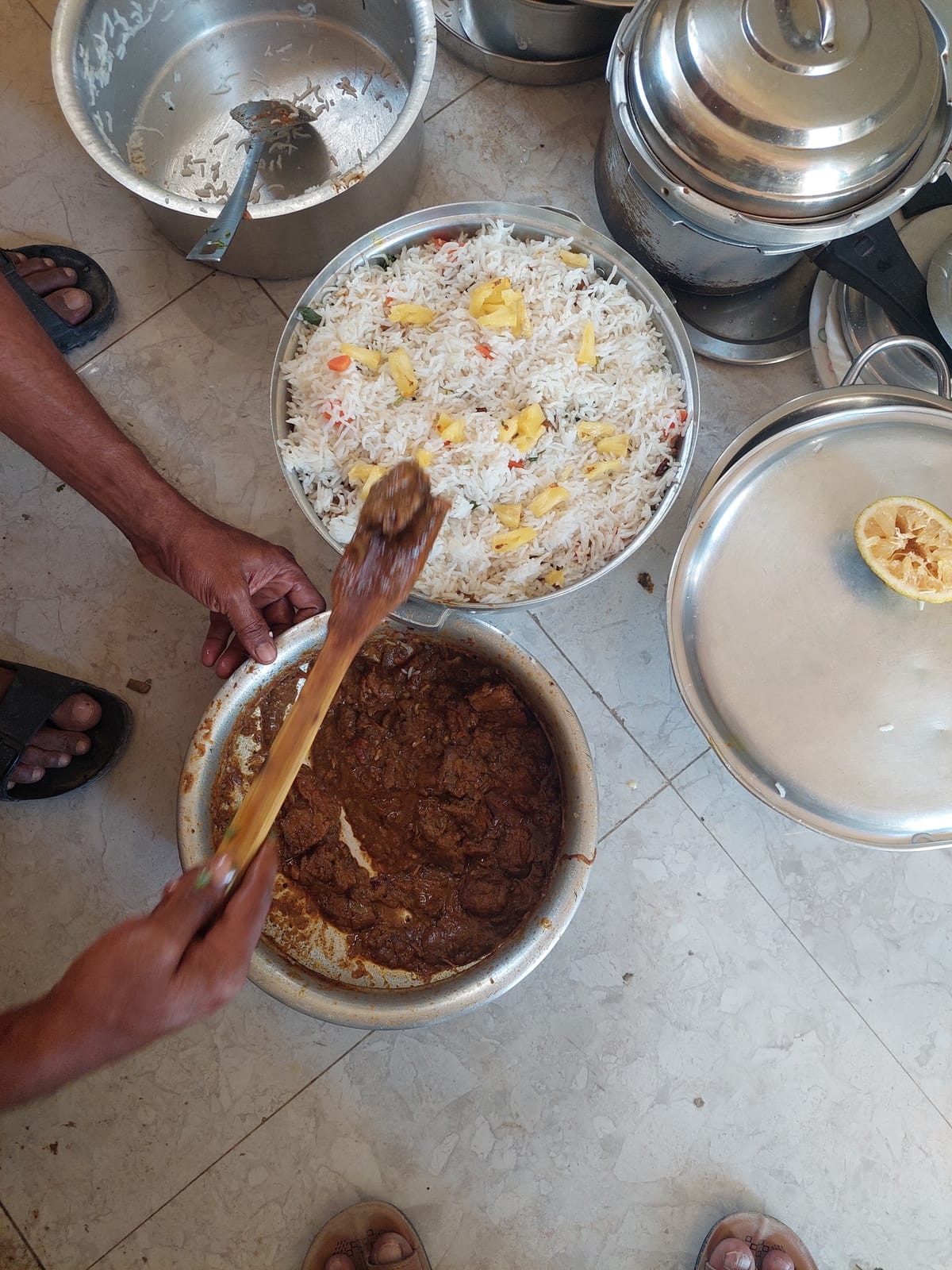 Saham sanaya coffee shop-বাঙালী