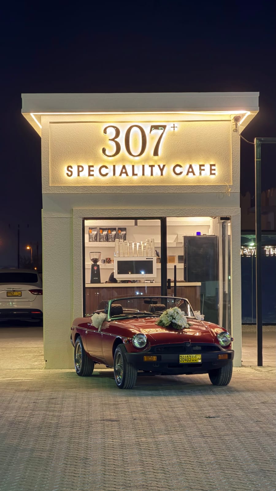 307+ speciality cafe Drive Thru