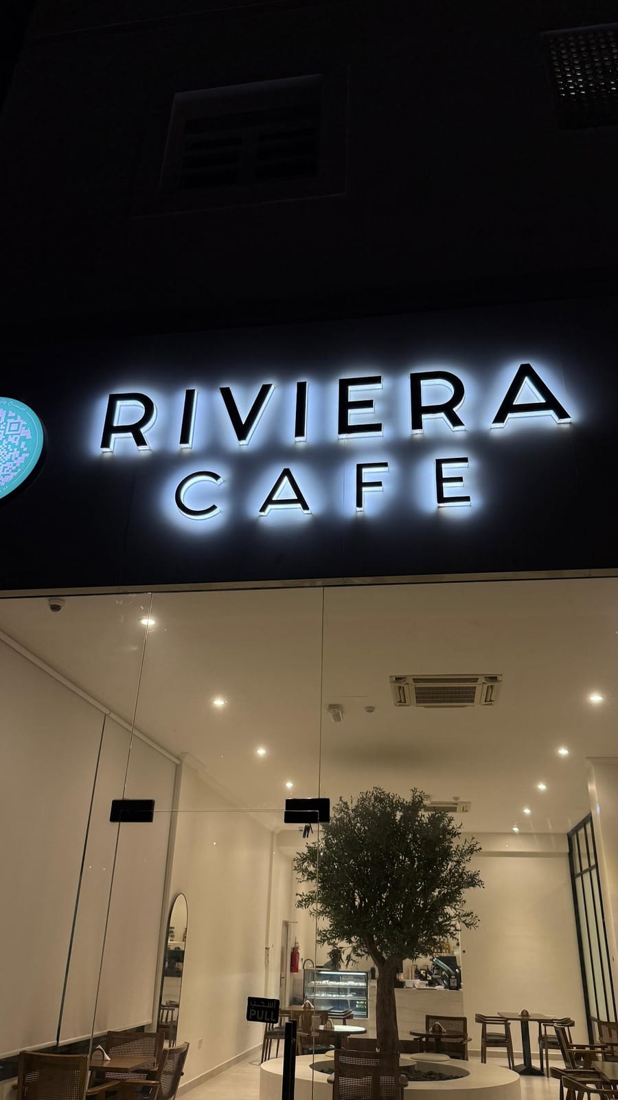 Riviera Cafe