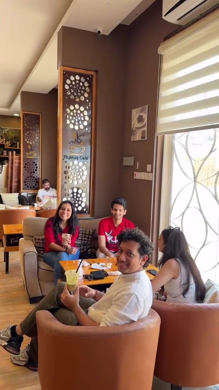 Phenuq Café