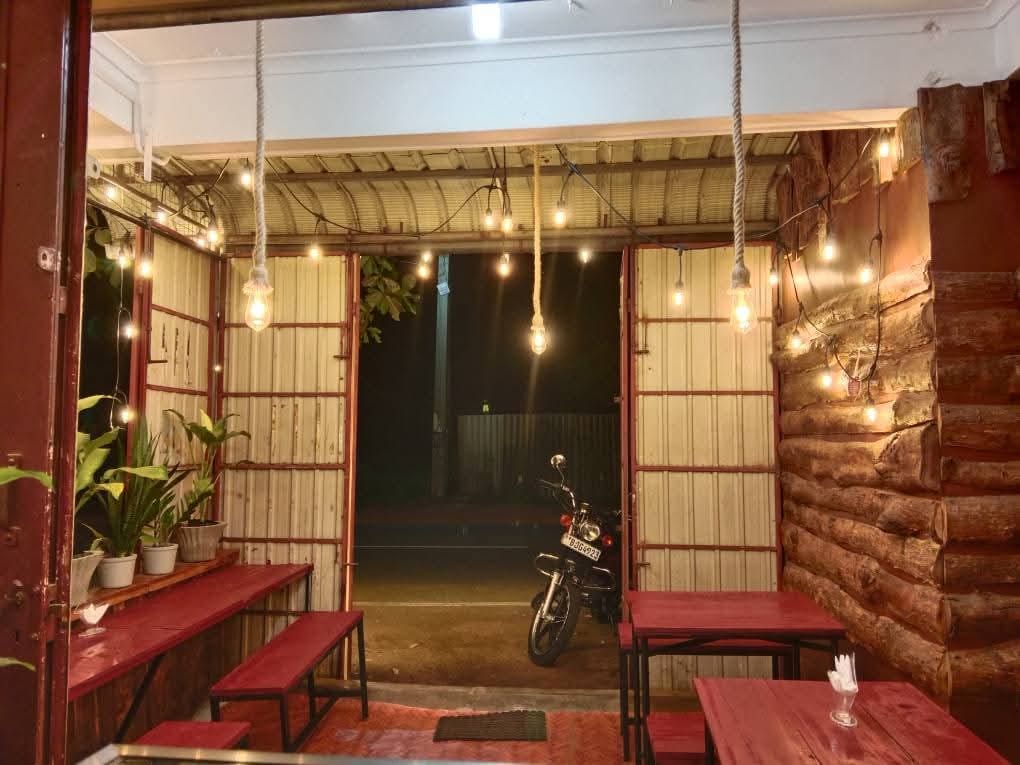 Emos Delight Cafe