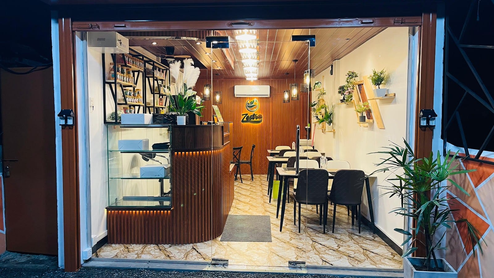 Zestro cafe