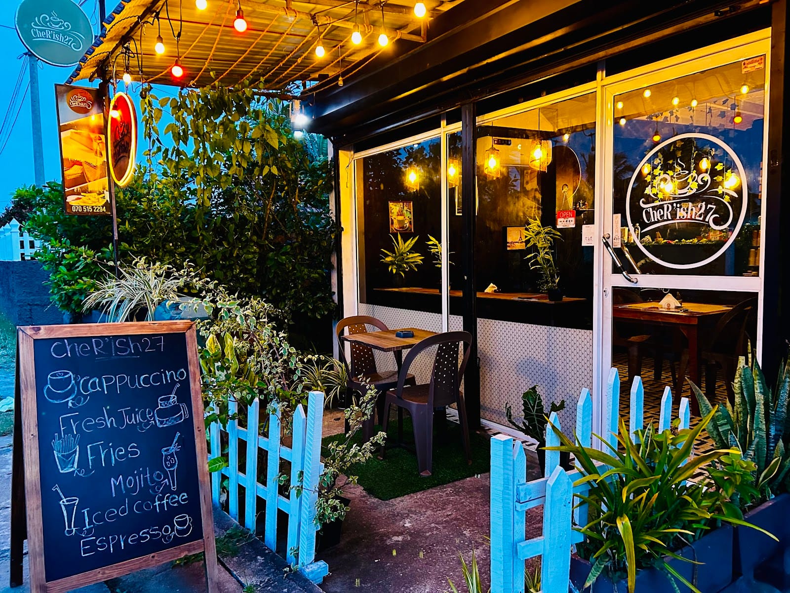 CheR’ish27 (cafe)