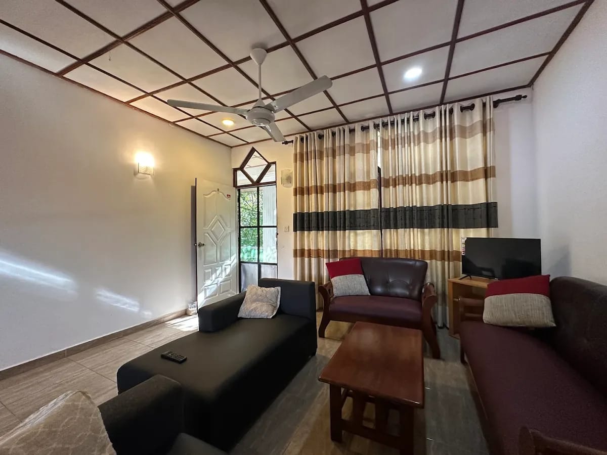 Sky Cafe Negombo photo 3