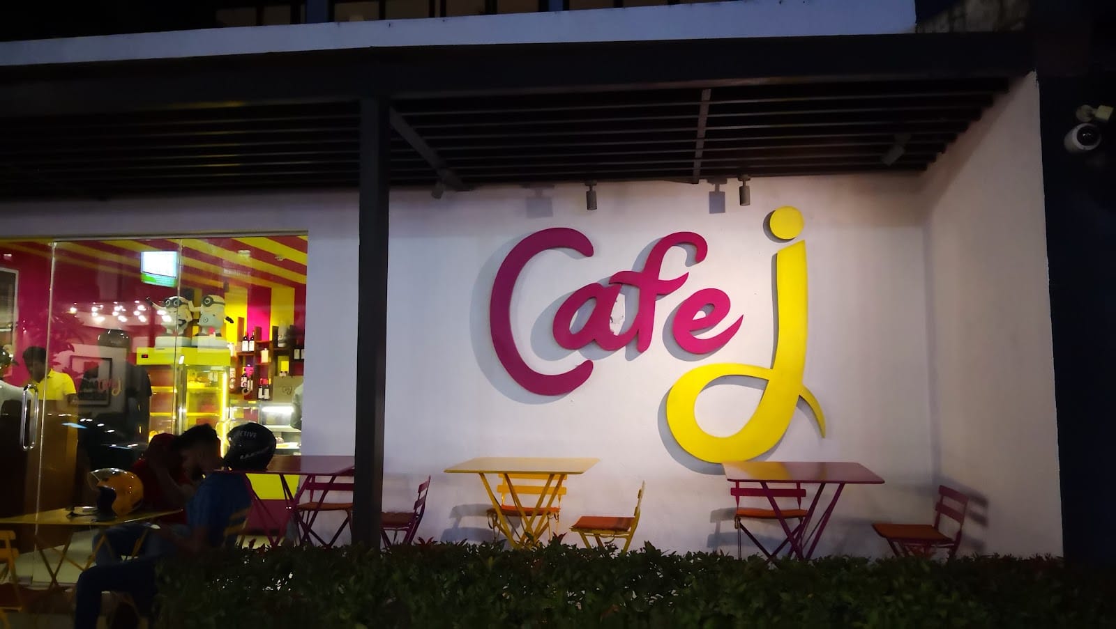 Café J Negombo