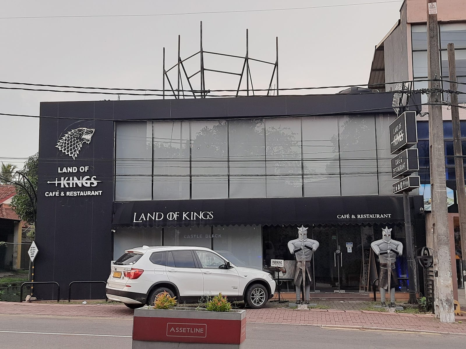 Land of Kings Cafe & Restaurant - Castle Black