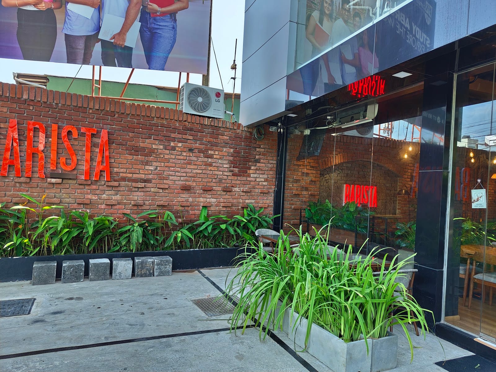 Barista - Ethul Kotte