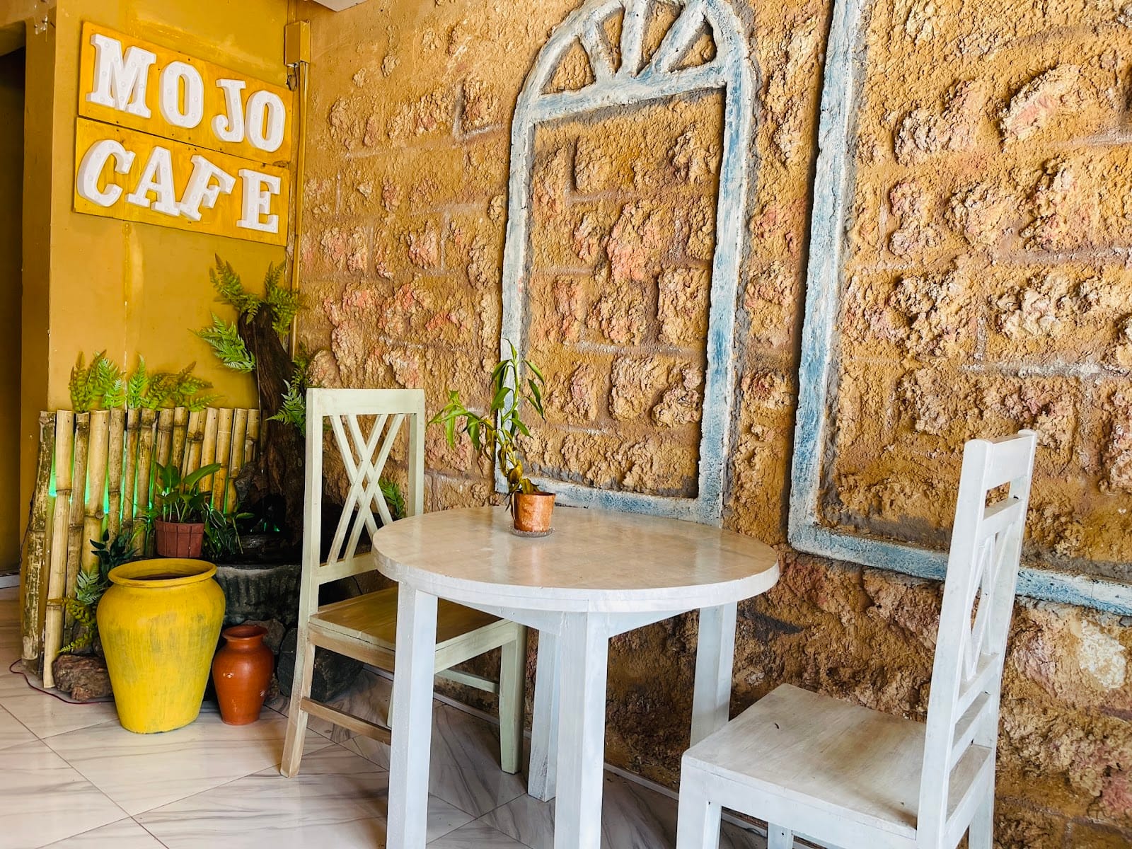 MOJO CAFE