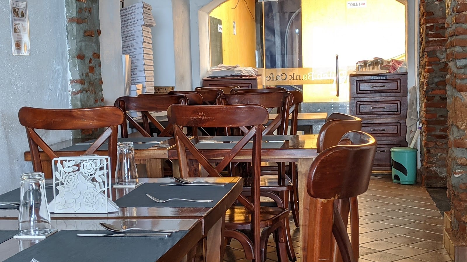 Dutch Bank Cafe