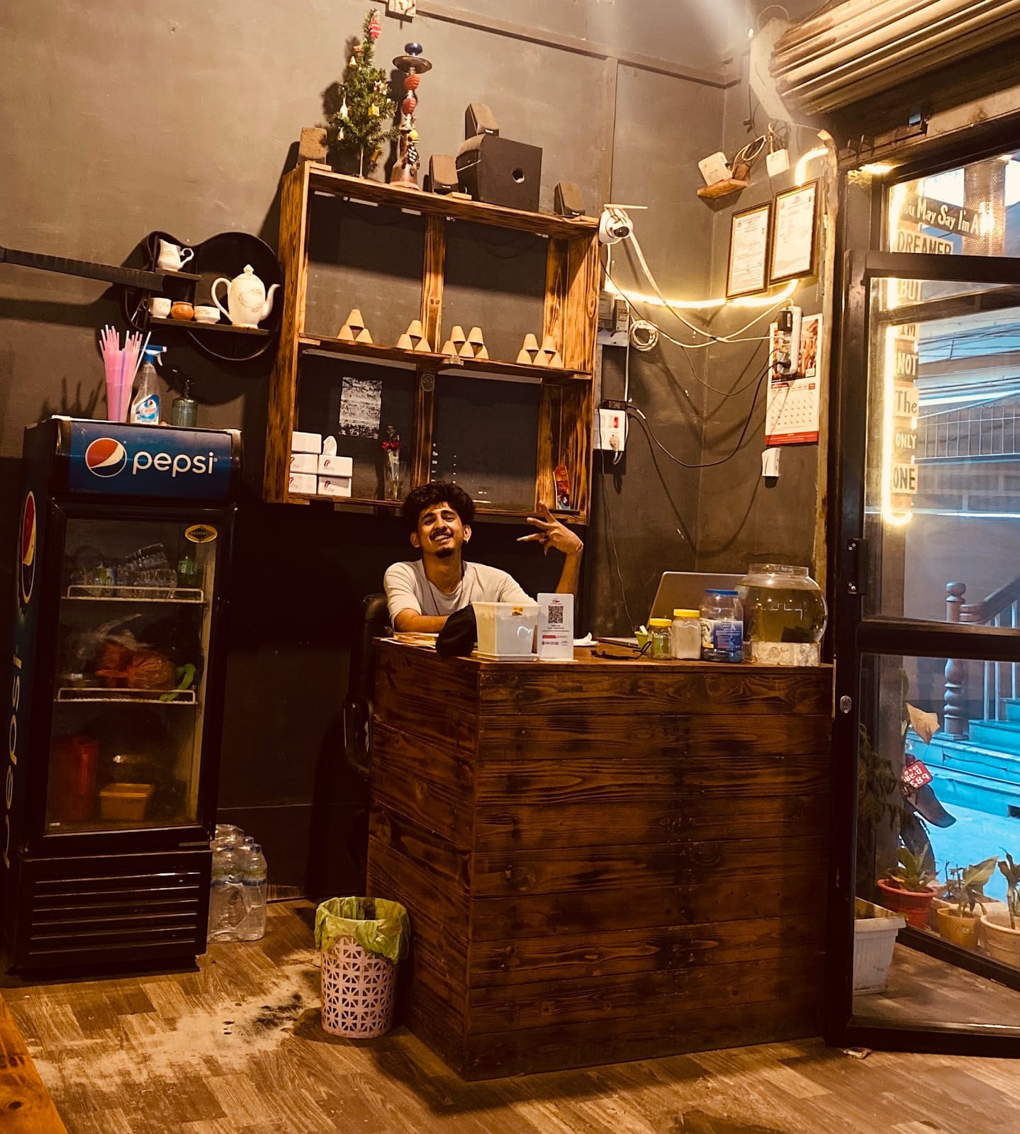 Pinaki Cafe