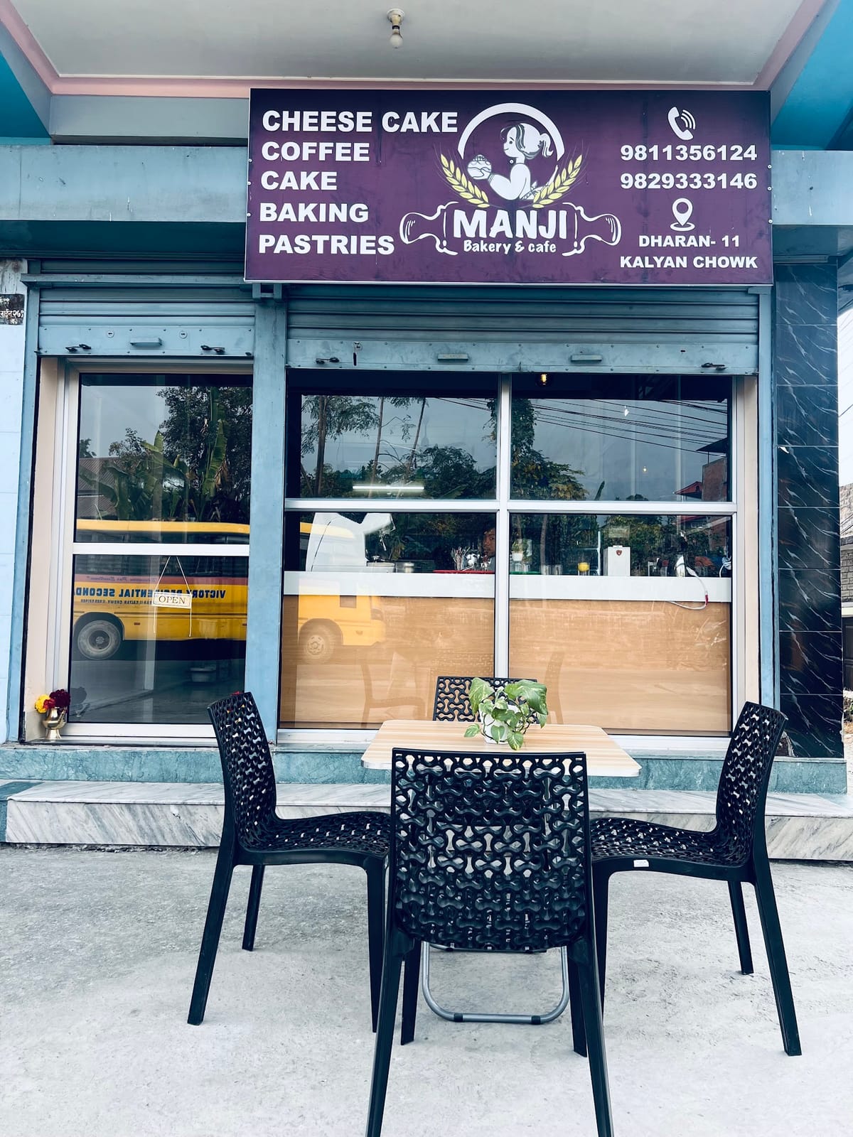 Manji bakery & cafe