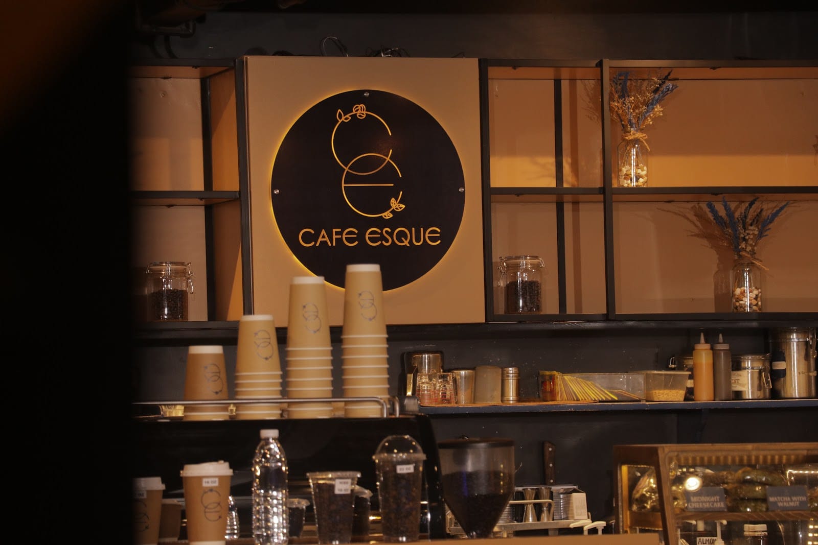 Cafe Esque