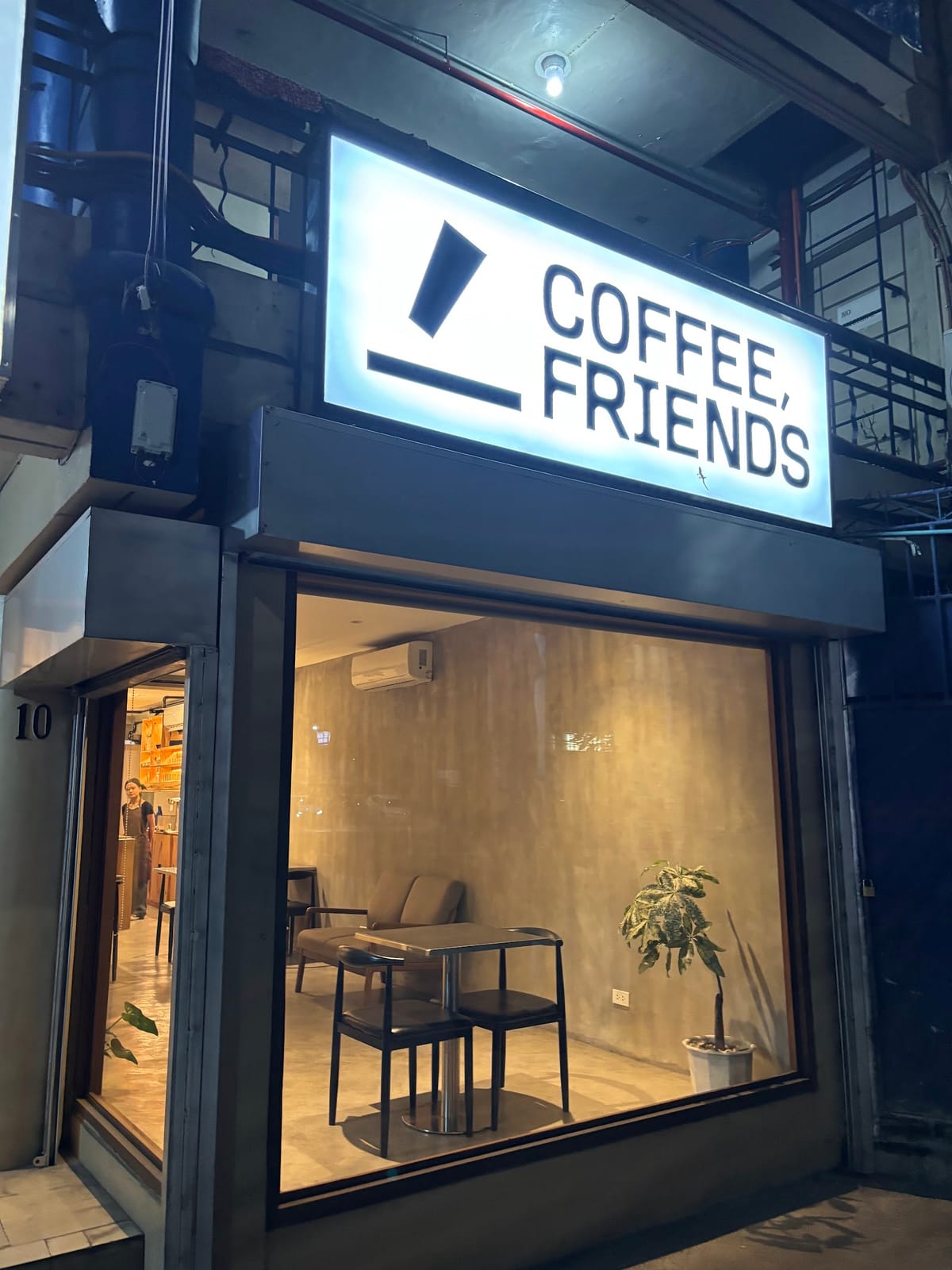 Coffee, Friends