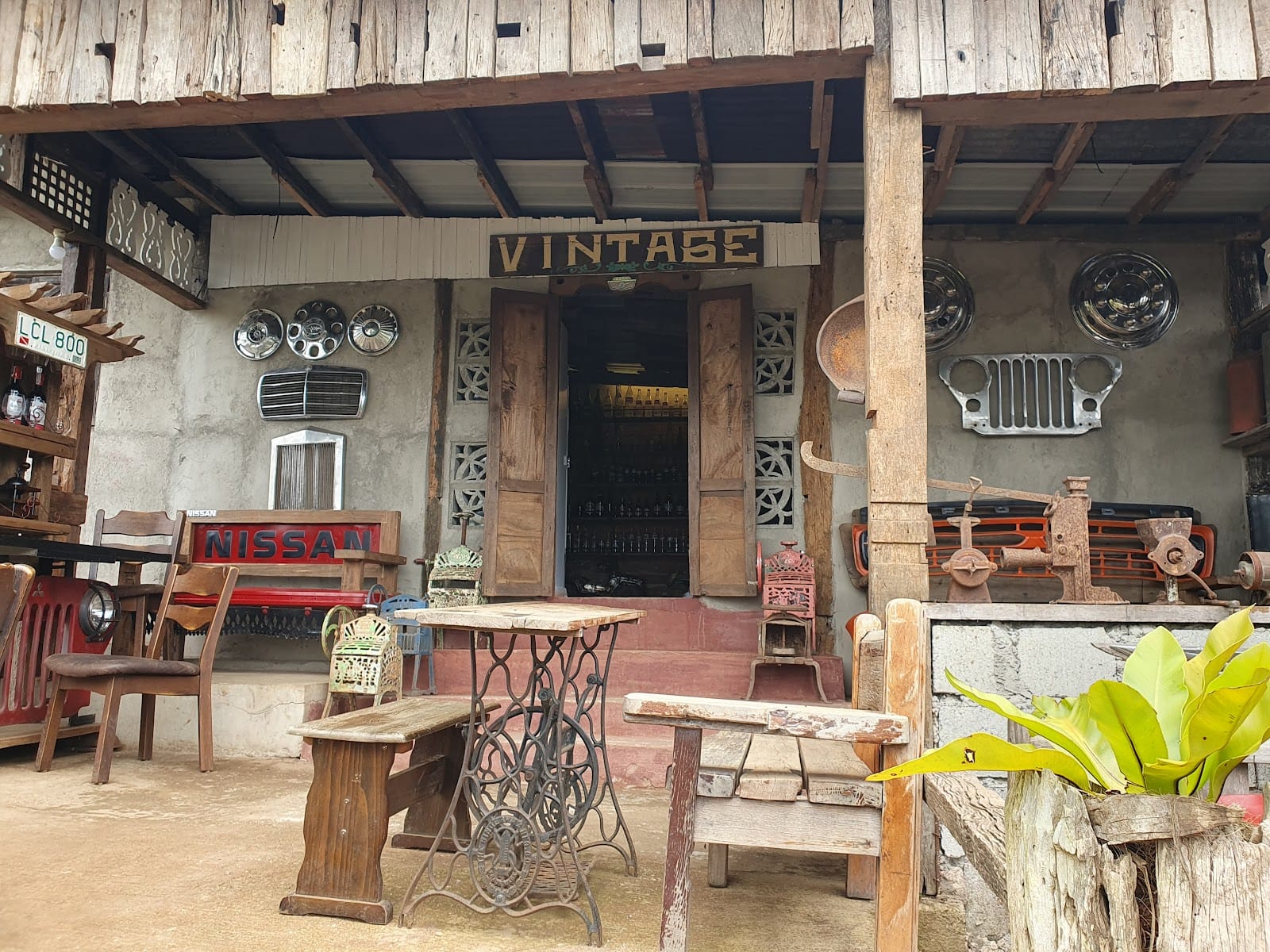DEKADA Coffee shop