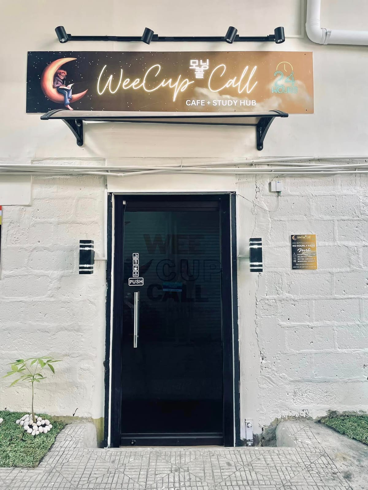 WeeCup Call Cafe