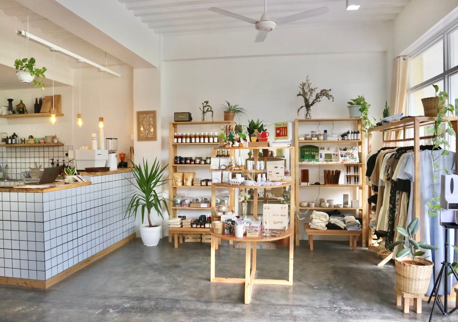 Sari-Sari Cafe
