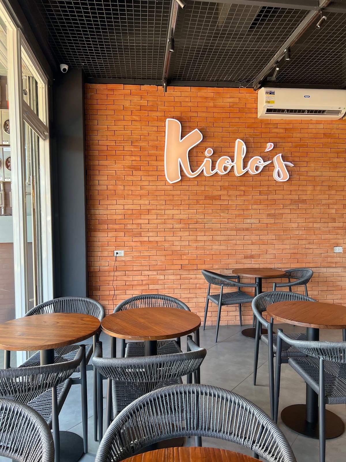 Kiolo's Cafe