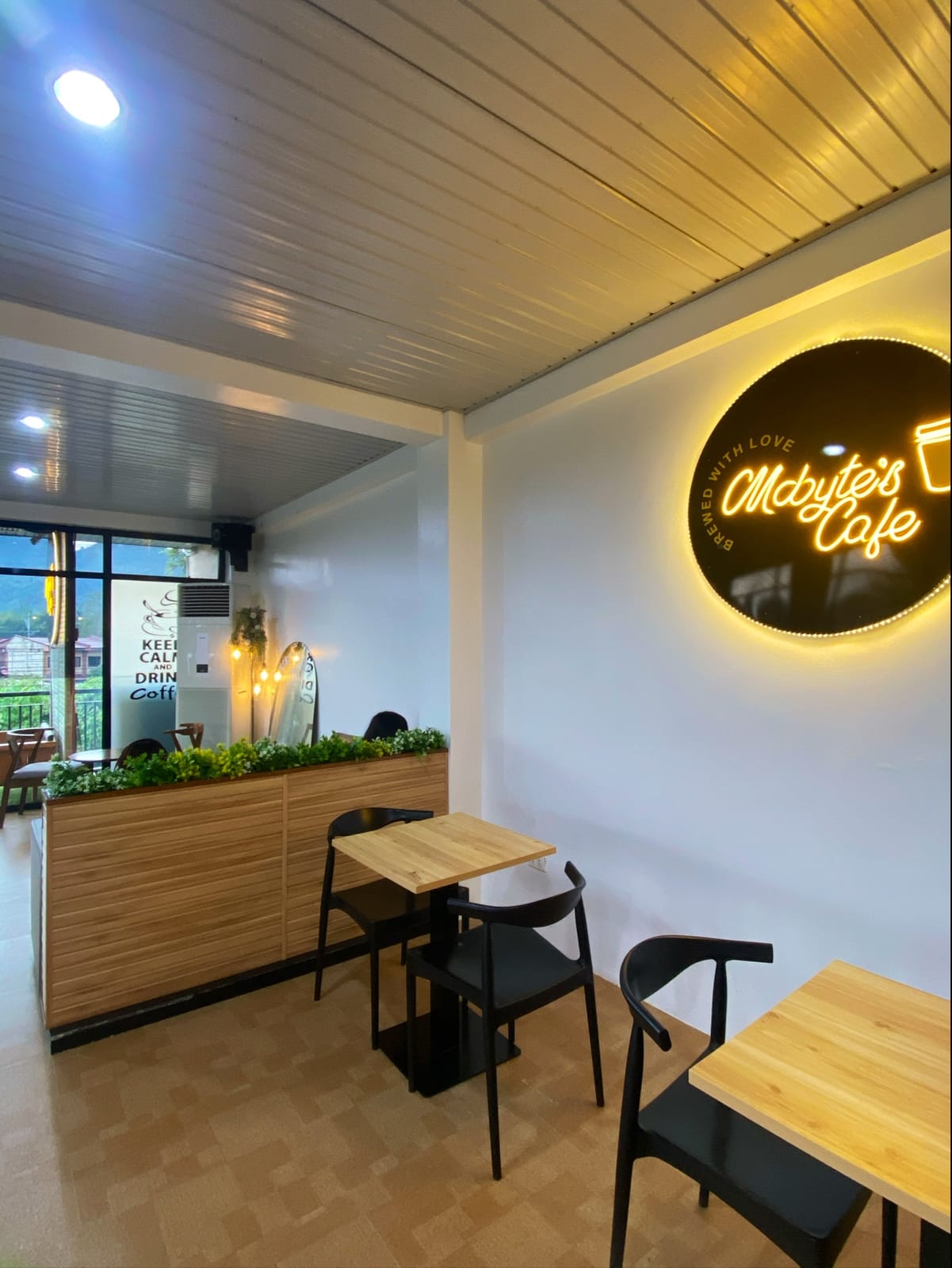 Mcbyte's Cafe