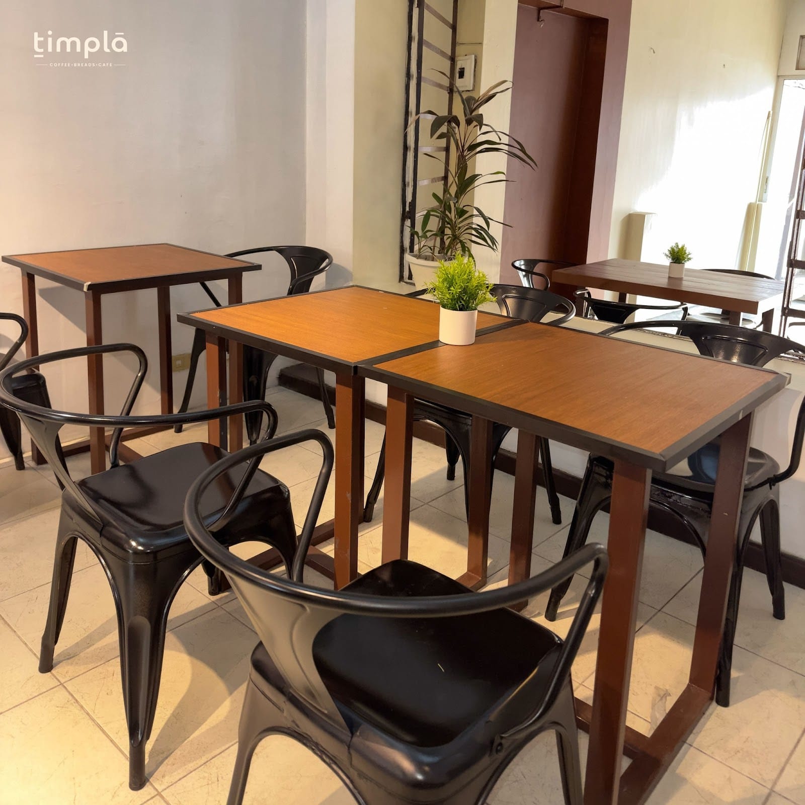 Timpla Cafe