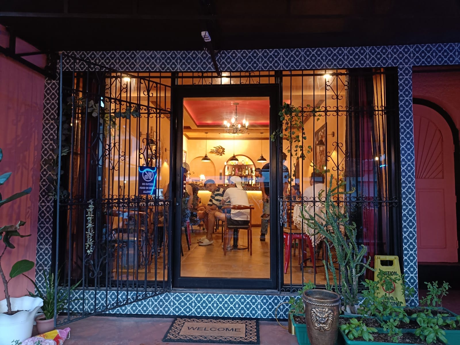 Sherlock Cafe