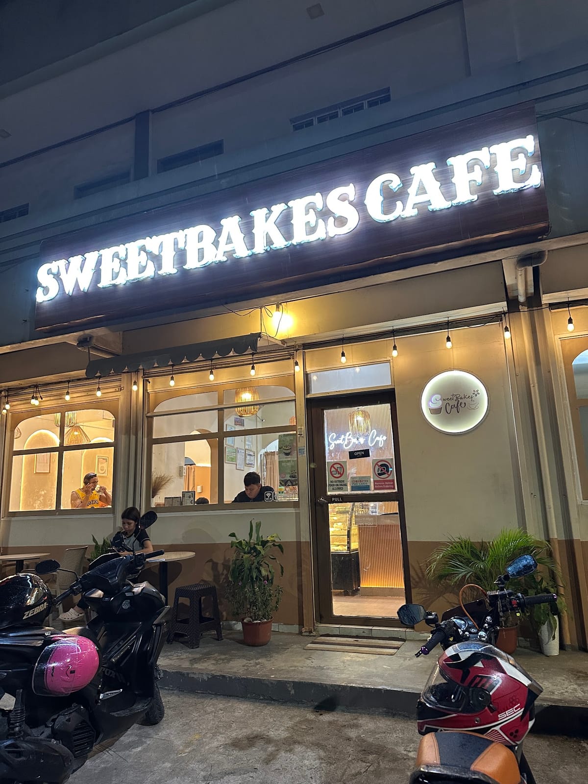 Sweetbakes Cafe - Main