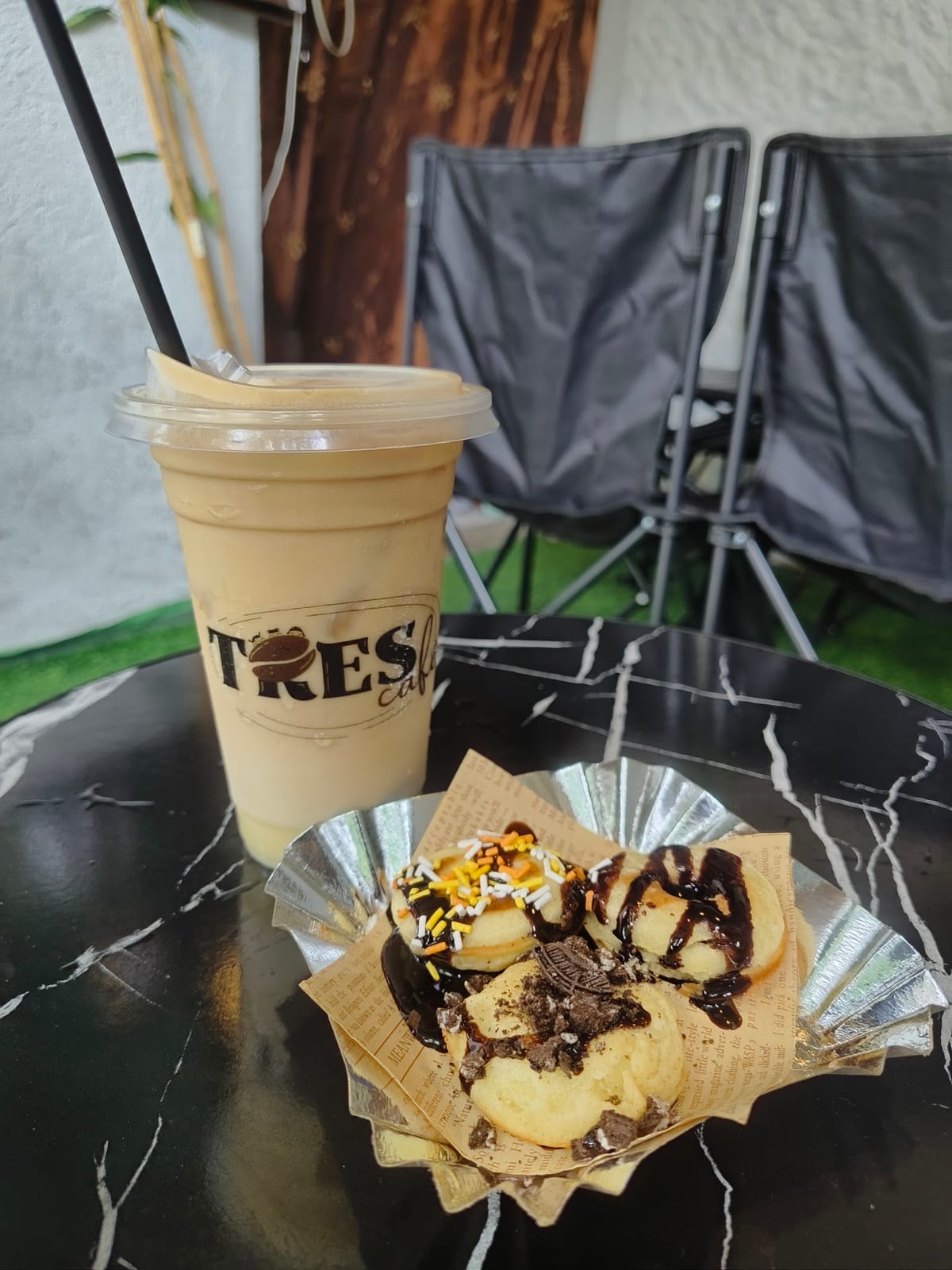 Tres Café