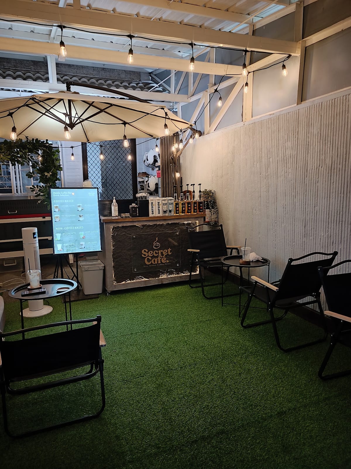 Secret Café