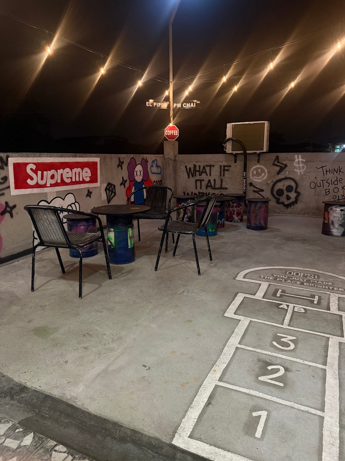 El Pipes Cafe