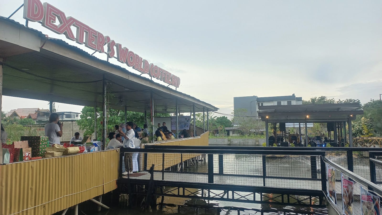 Dexter's World Restobar and Coffee Ship