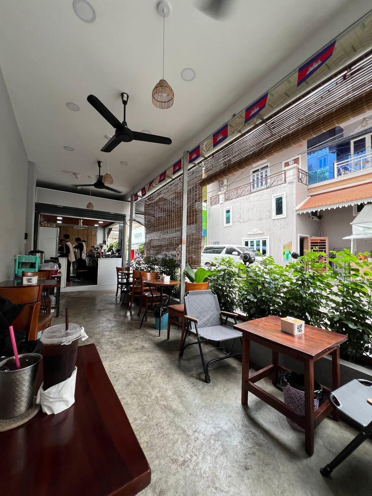 Both Coffee Shop
