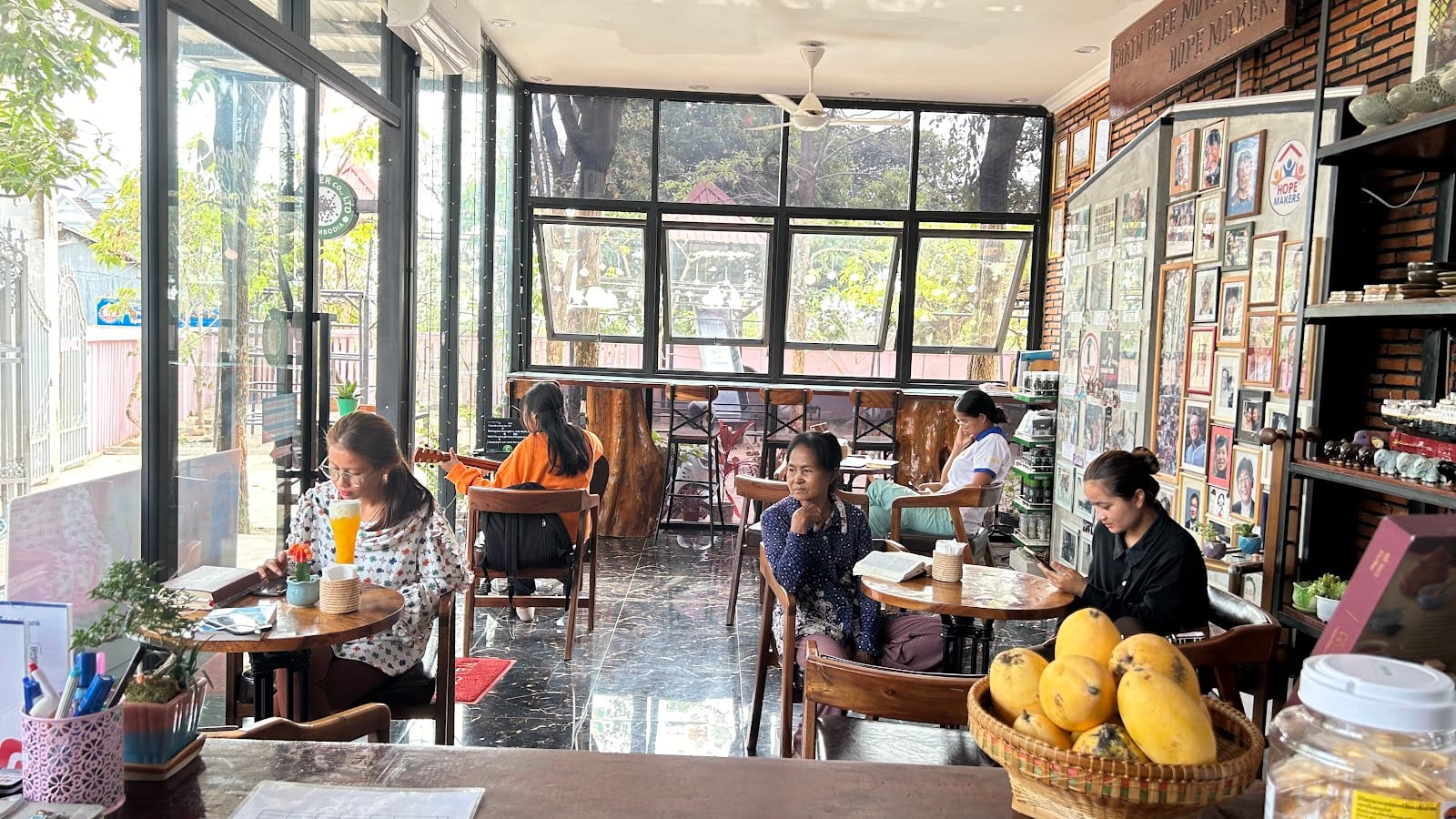 Café Our Village