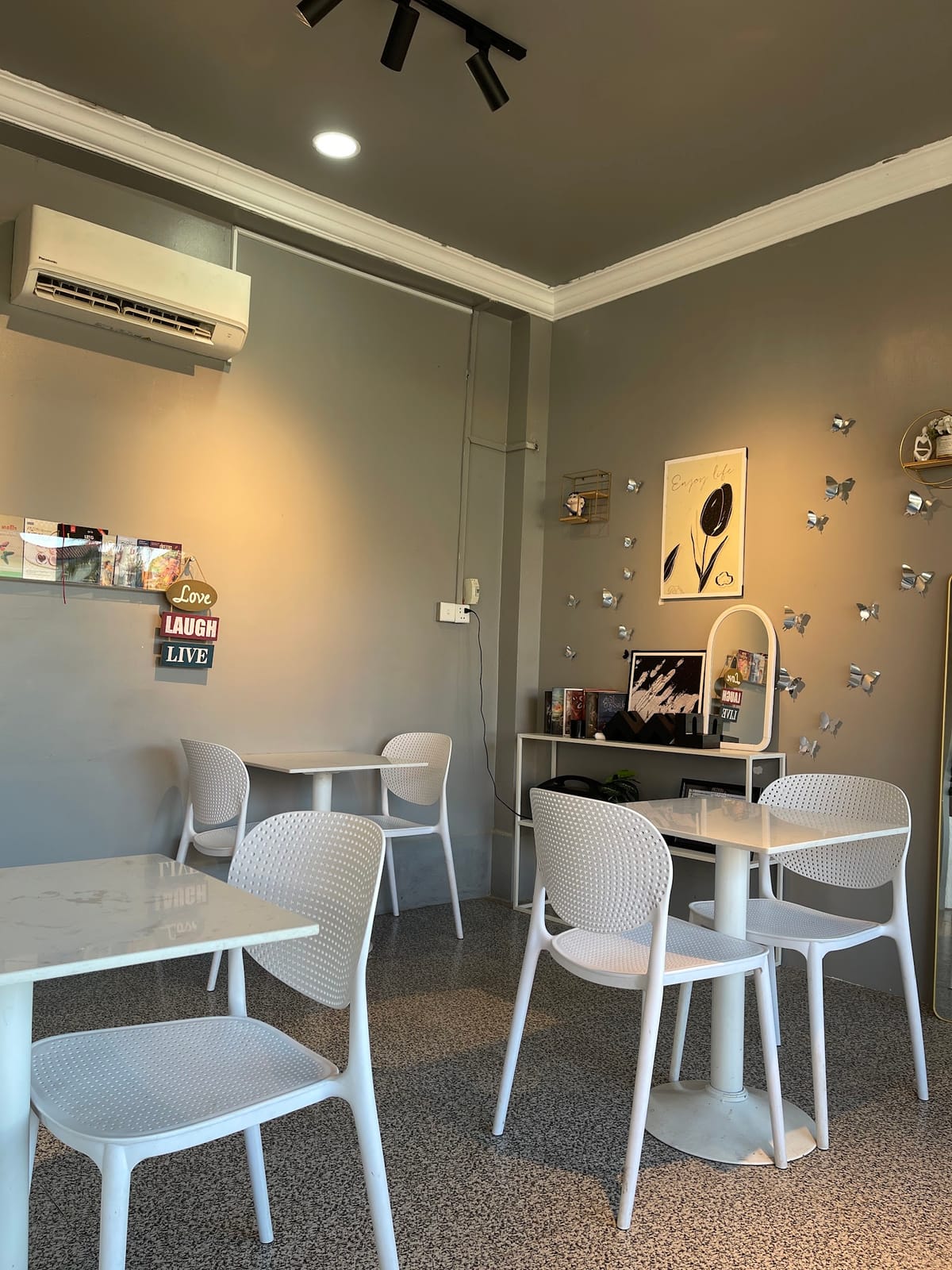 SORA Café សាខាទី1