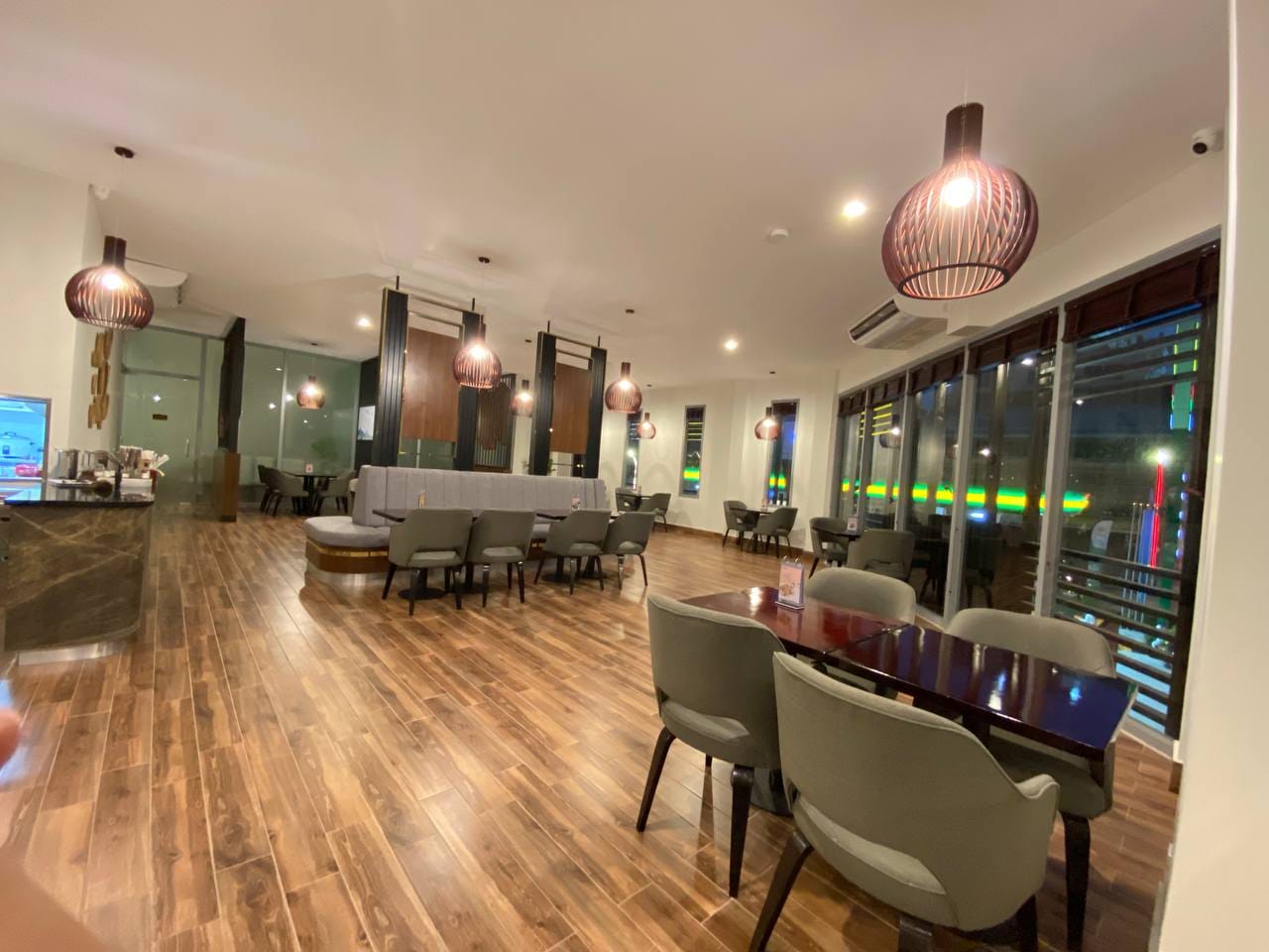 Luna Coffee & Bakery - Takhmao