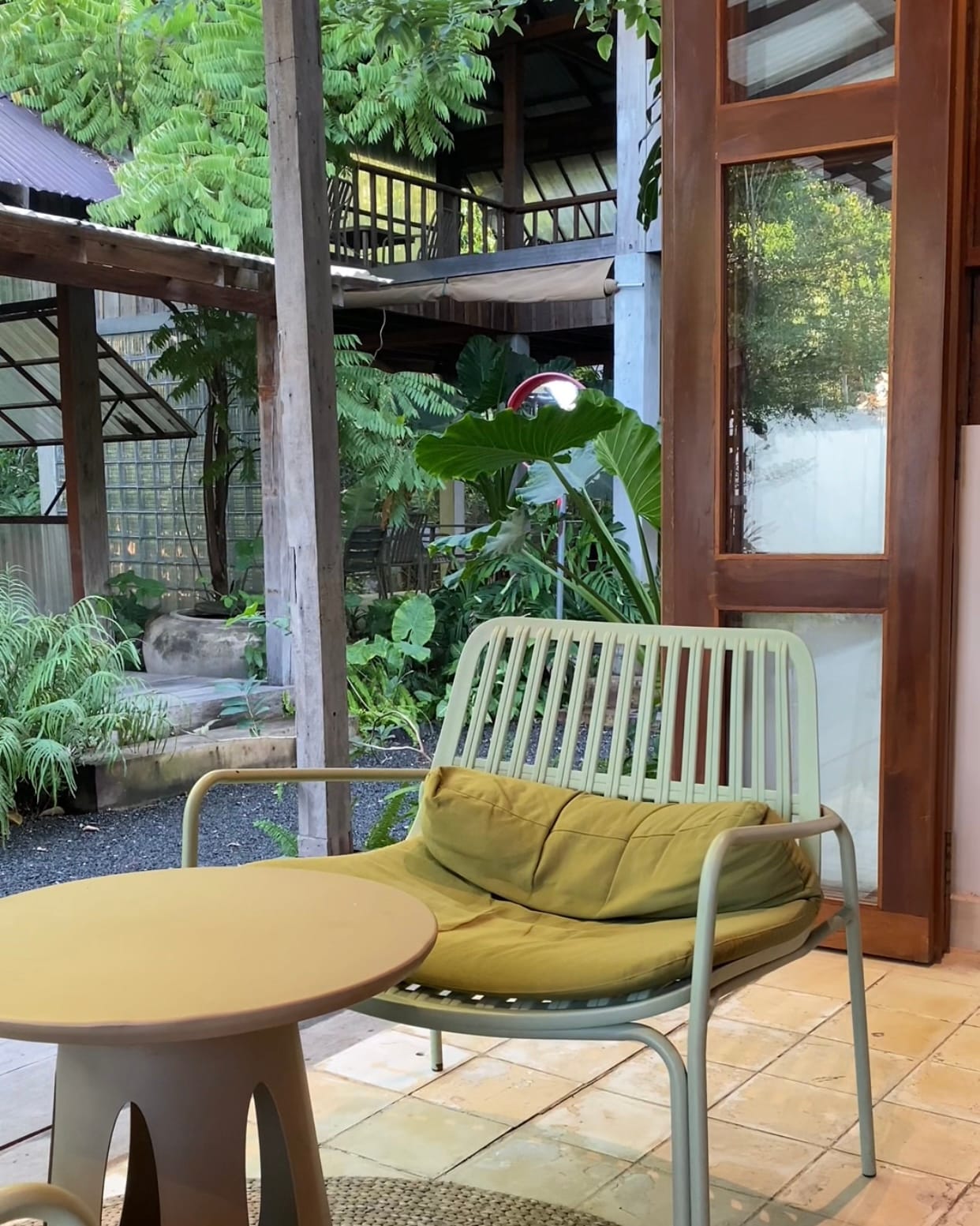 Bloom Alley Cafe + Eatery