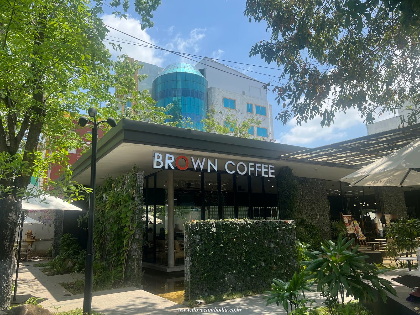 BROWN Roastery