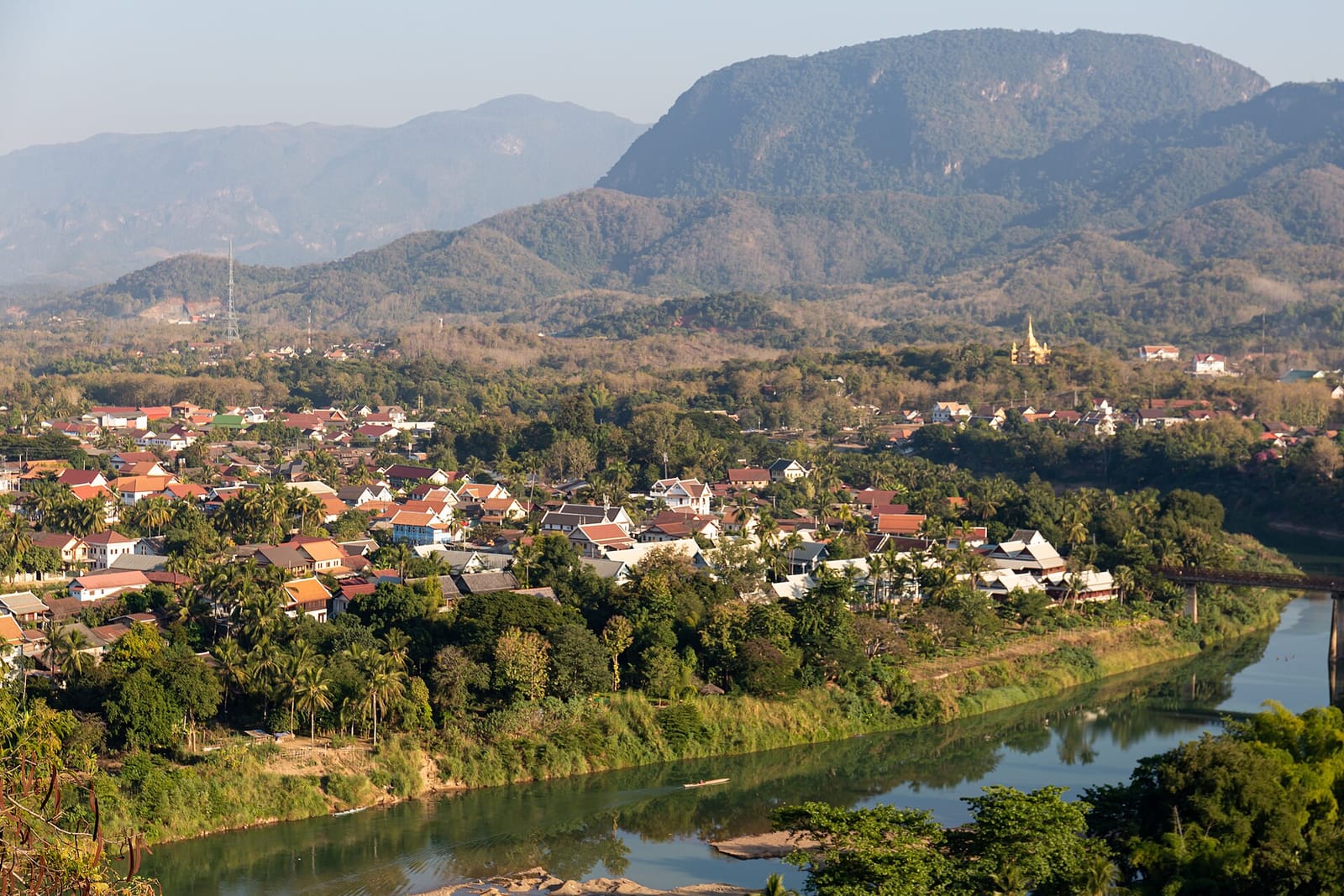Reunion cafe luang prabang photo 3