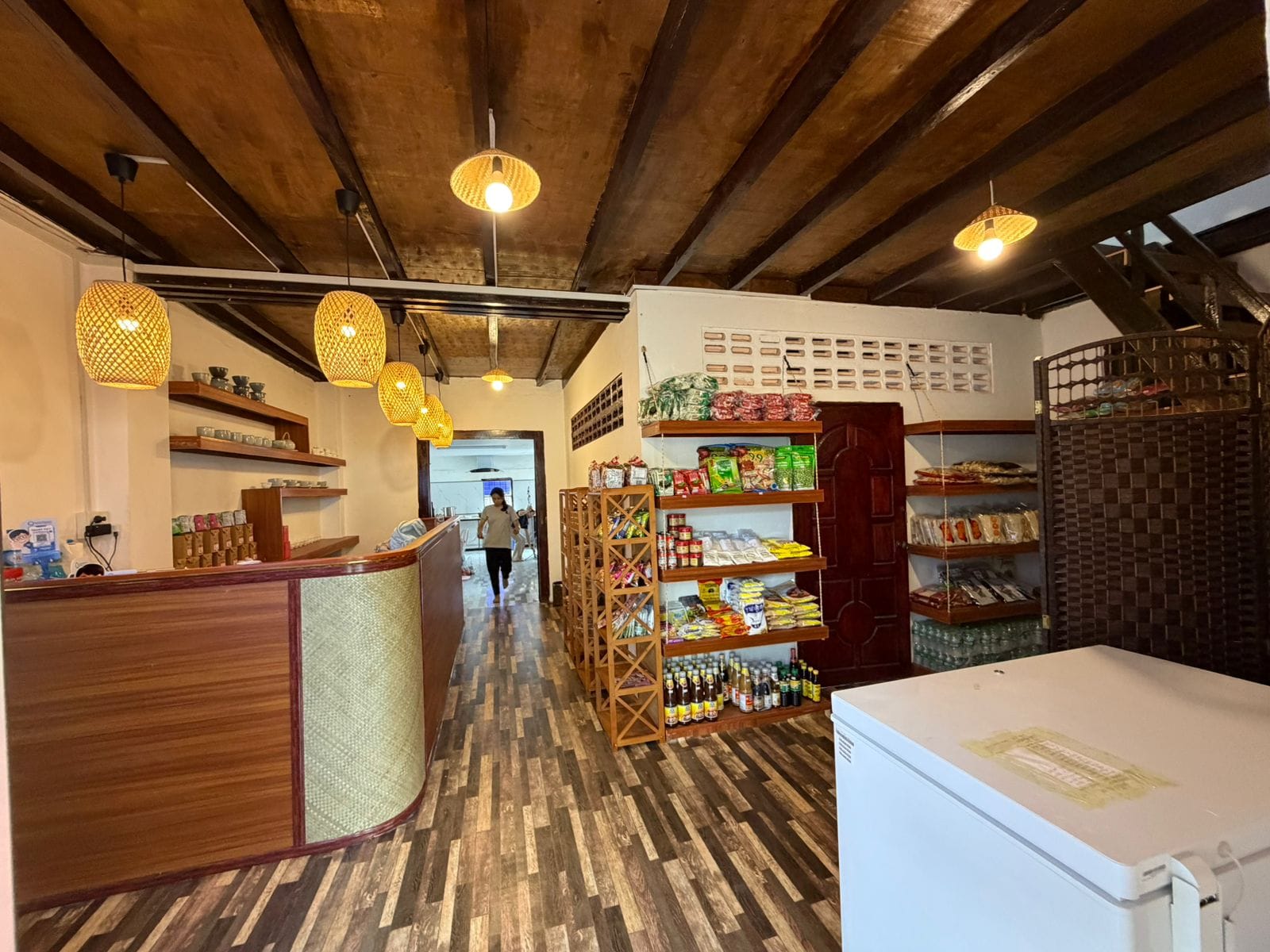 Reunion cafe luang prabang
