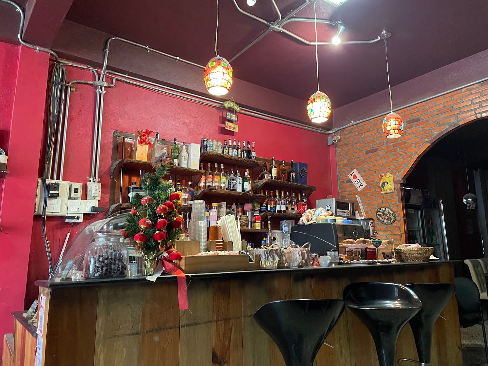 Cranky-T Café and Bar