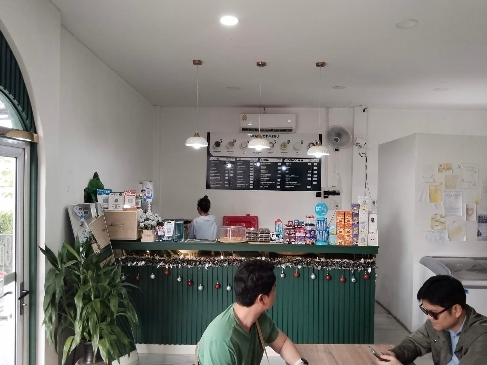 MOA. cafe